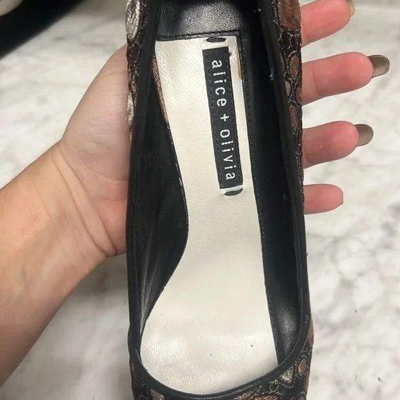 Alice + Olivia Embroidered Pumps Heels- Size 41.women black gold Boho Ball Party - Picture 9 of 10